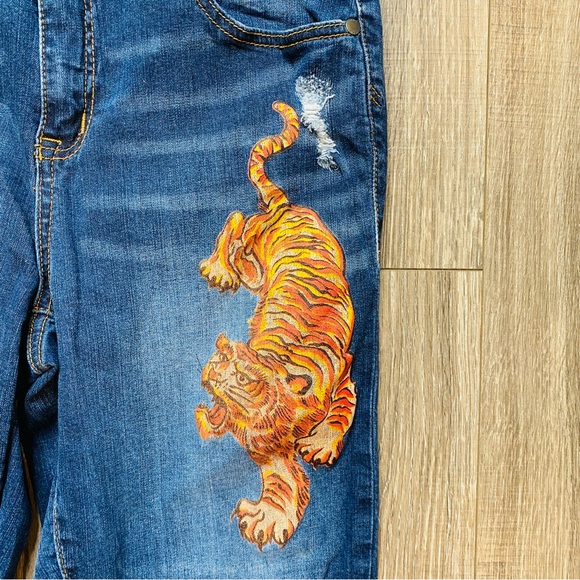 Torrid stretch girlfriend floral tiger high-waist jeans, sz 10 - Picture 6 of 15